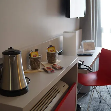 Otel L'hotel By Joa De 3*